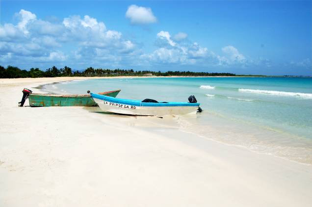 A Isla Saona, um dos principais passeios de quem vai a Punta Cana: a praia paradisíaca teria sido usada na locação em filmes como ‘A Lagoa Azul’ e ‘Piratas do Caribe’ A Isla Saona, um dos principais passeios de quem vai a Punta Cana: a praia paradisíaca teria sido usada na locação em filmes como ‘A Lagoa Azul’ e ‘Piratas do Caribe’
