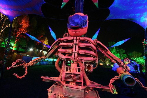 Escultura feita de sucata da Respect Art Escultura feita de sucata da Respect Art