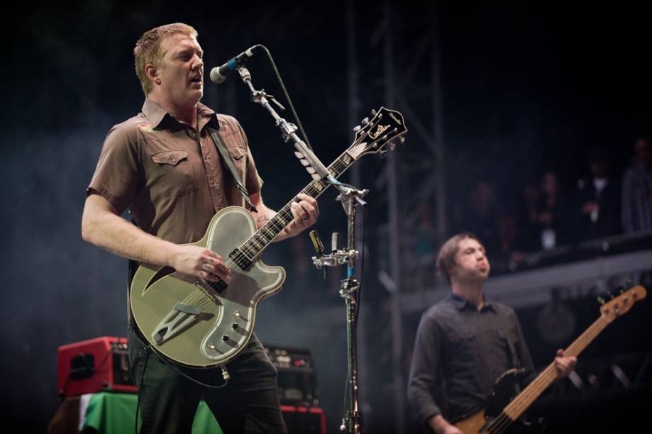 	Queens of the Stone Age, uma das bandas mais esperadas do 2º dia do Lollapalooza 2013