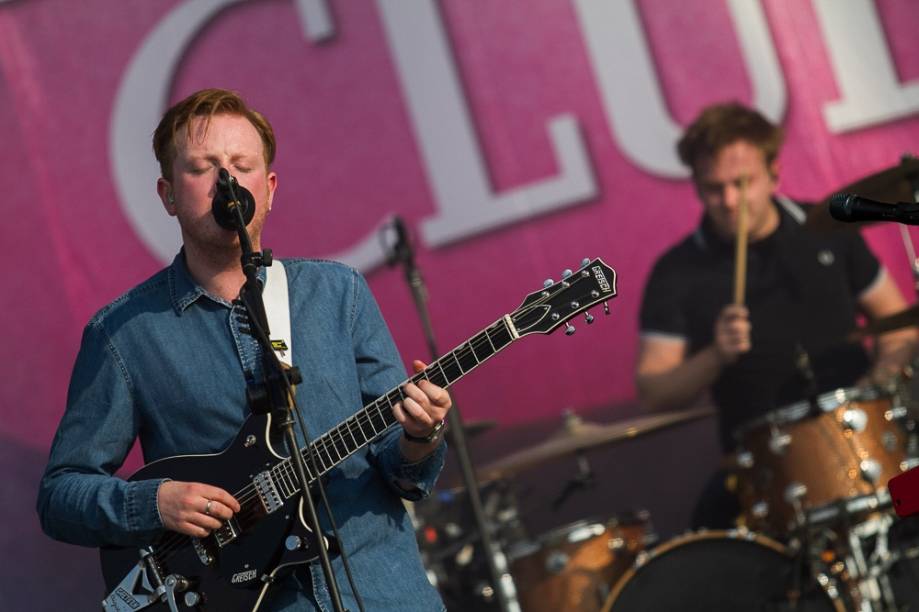 Alex Trimble à frente do Two Door Cinema Club no 2º dia do Lollapalooza 2013