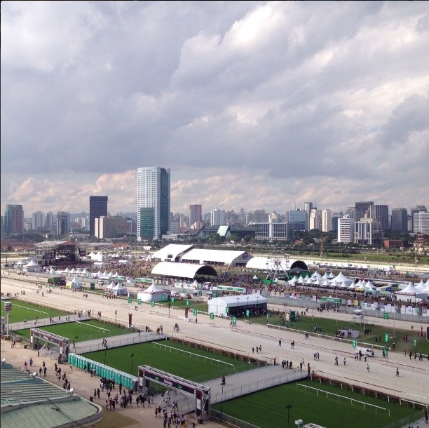 	Vista geral do Jockey Clube no 2º dia do Lollapalooza 2013