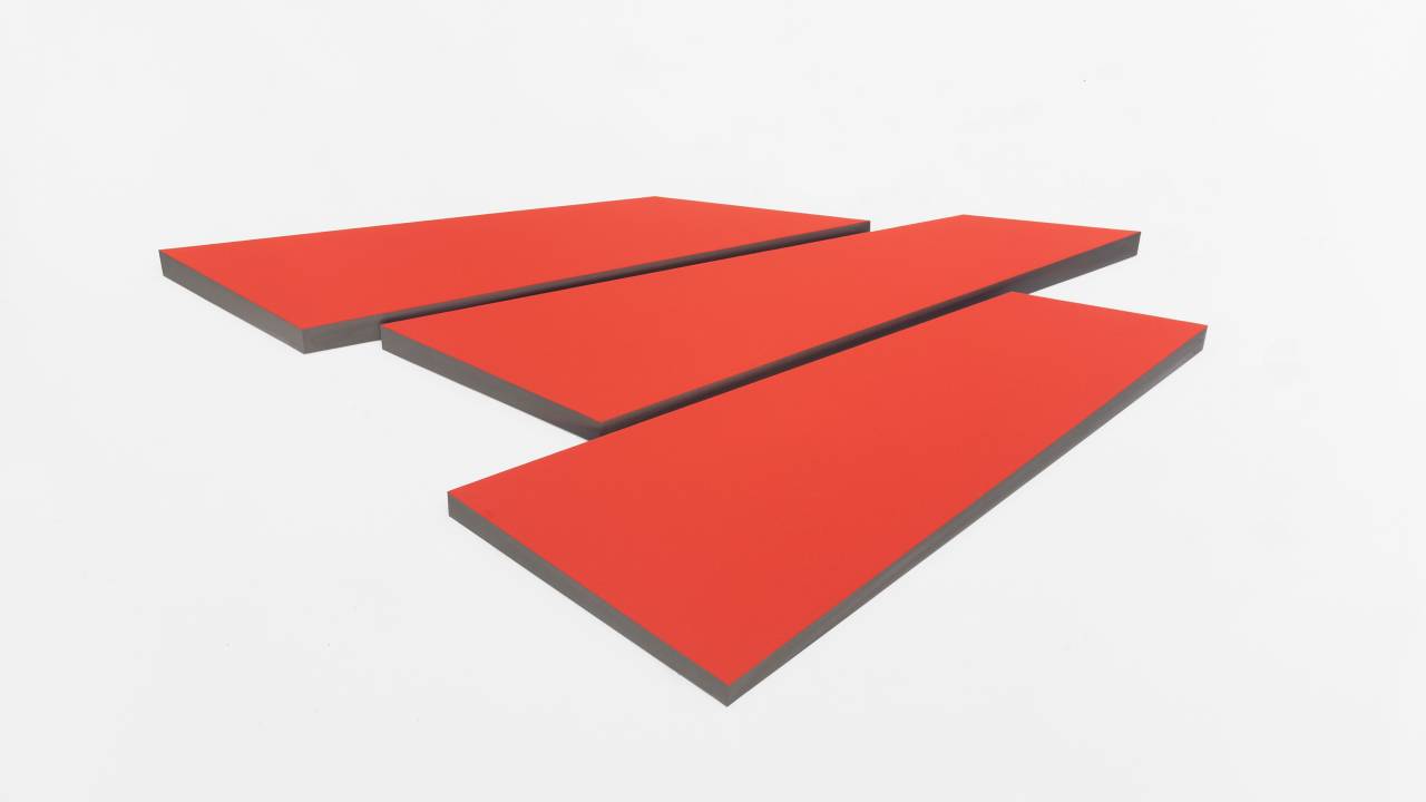 Planar_wolfram Ullrich_SPARK_acrílico sobre aço_2013_985x202x34