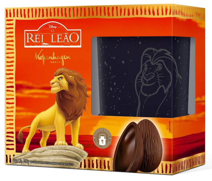 Ovo de páscoa Rei Leão, da Kopenhagen. Preço sugerido de venda: R$ 87,00. Ovo de chocolate mais leite. Acompanha miniovinhos de chocolate mais leite e, como brinde, uma luminária que reflete a imagem do Simba na parede.