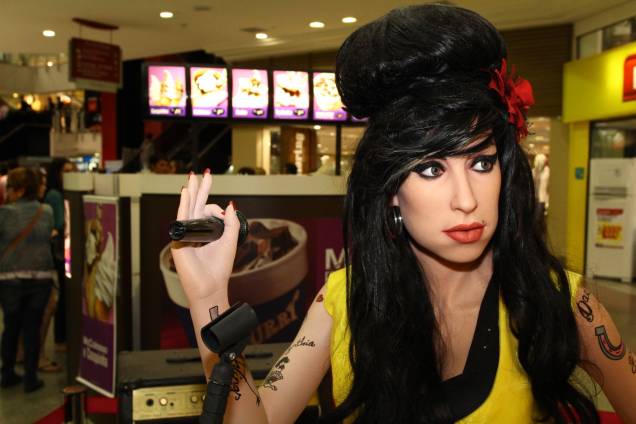 Amy Winehouse: personalidade do mundo da música faz parte da atração Amy Winehouse: personalidade do mundo da música faz parte da atração
