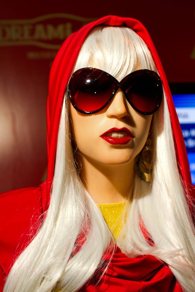 Lady Gaga: com o visual chamativo, a réplica reproduz os looks marcantes da cantora pop Lady Gaga: com o visual chamativo, a réplica reproduz os looks marcantes da cantora pop
