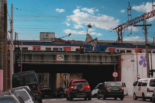 Urbanista italiano a convite de VEJA SÃO PAULO embarca em linha da CPTM