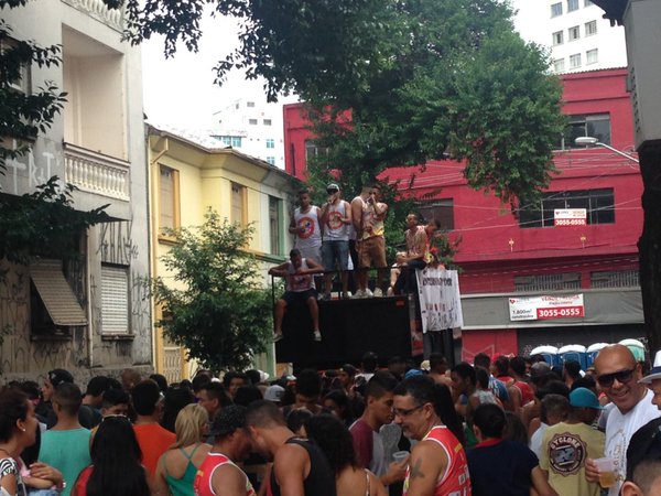 Bloco Os Piores  agitou a Bela Vista, na Rua Conselheiro Carrão 