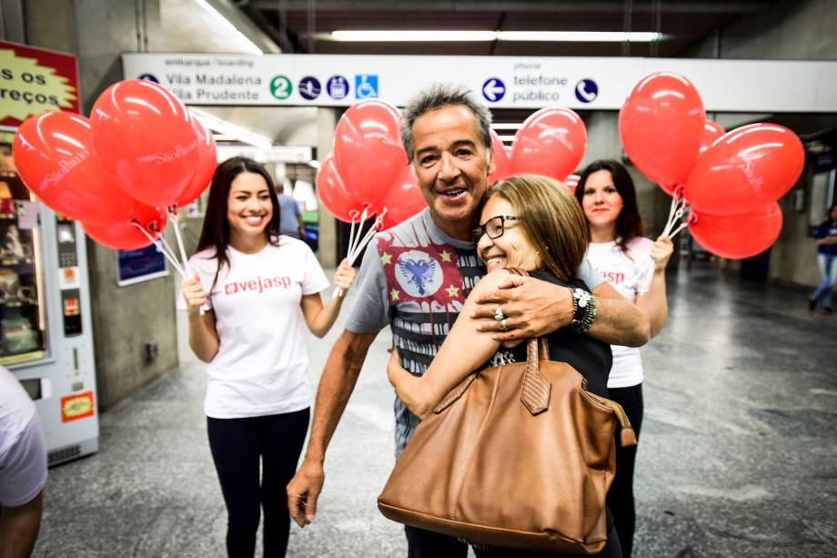 O roqueiro Nasi cantou para os paulistanos na estação Ana Rosa