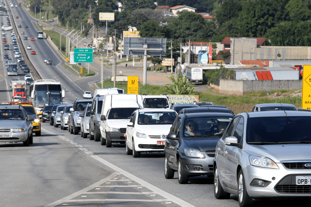 Confira os horários de pico das principais rodovias para o fim do ano