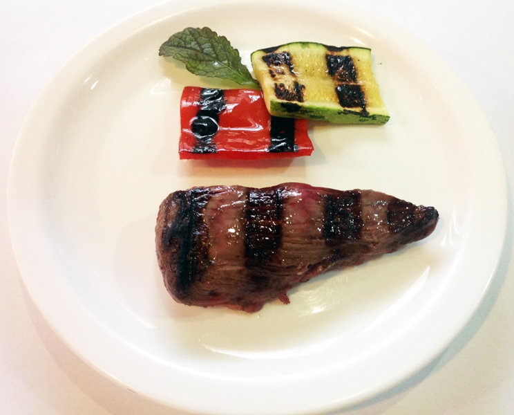 Parrilla Argentina: cortes grelhados por afiados assadores Parrilla Argentina: cortes grelhados por afiados assadores