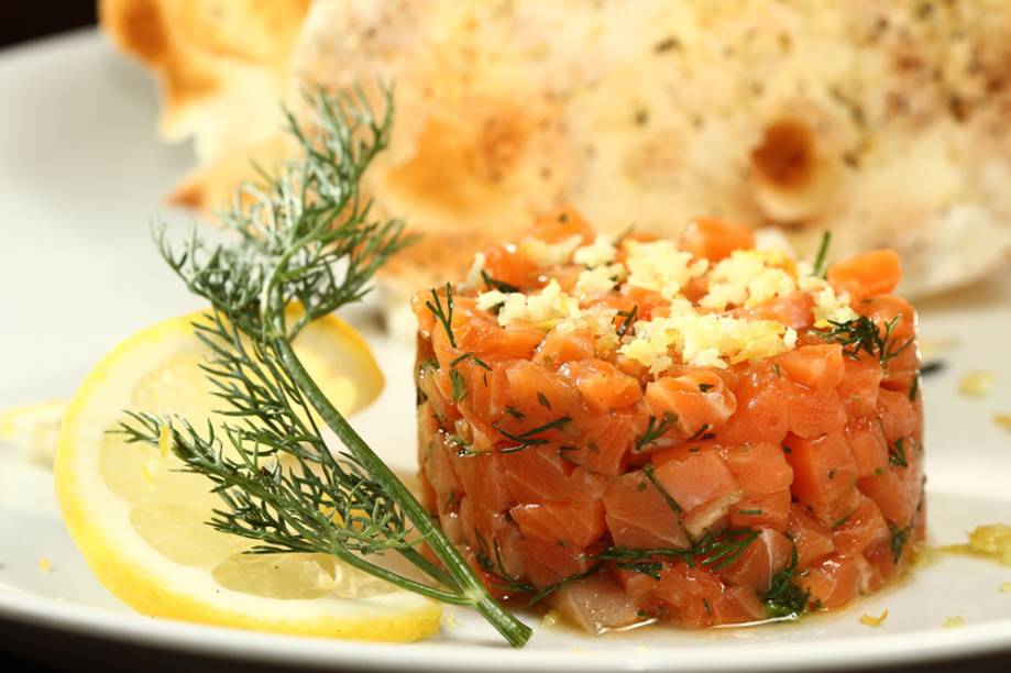 Bibi: diversas opções de tartare feitas na hora aos domingos Bibi: diversas opções de tartare feitas na hora aos domingos