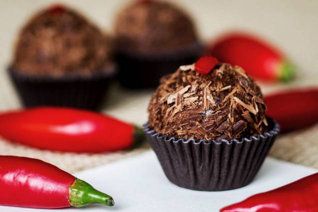 Brigadeiro de café com pimenta, da Bliss Brigaderia Brigadeiro de café com pimenta, da Bliss Brigaderia