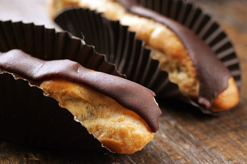 Éclair de chocolate