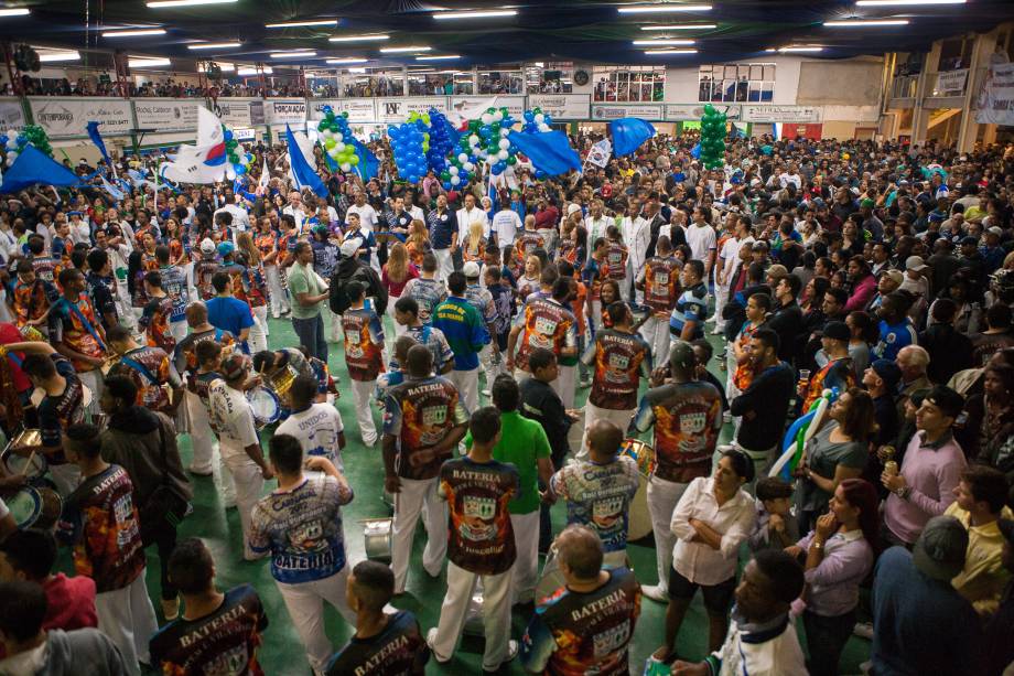 Ensaio na quadra da Unidos de Vila Maria