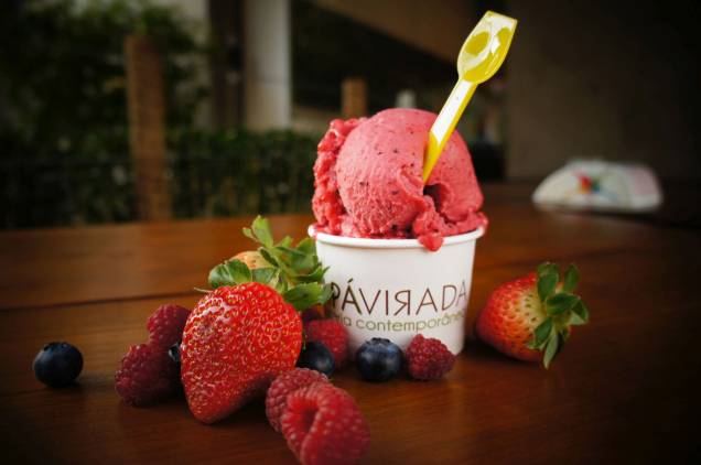 Sorvete de frutas do bosque, da Pá Virada Sorvete de frutas do bosque, da Pá Virada
