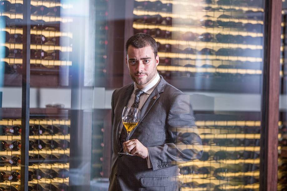 O sommelier Diogo Kelles