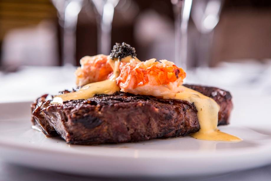 Ribeye ao molho trufado de lagosta Ribeye ao molho trufado de lagosta