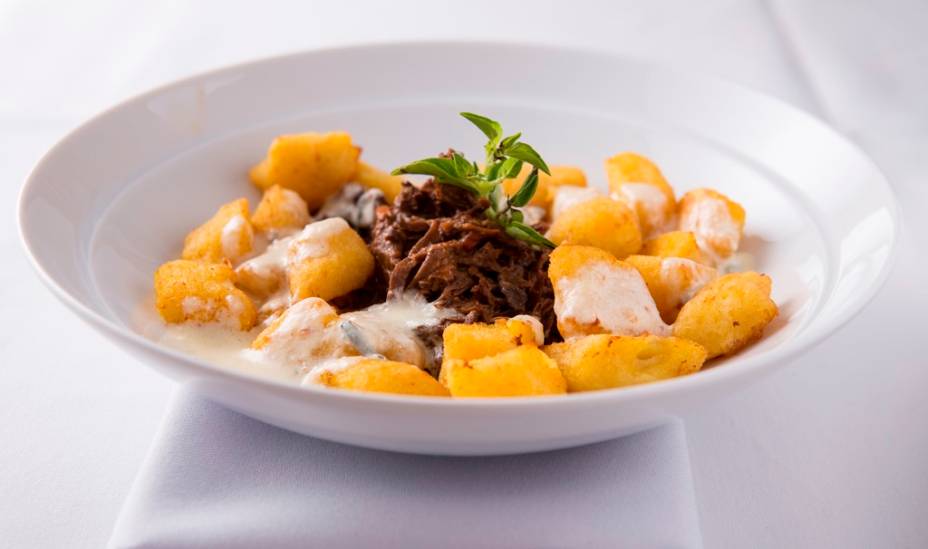 Uma das novidades é o nhoque de mandioquinha frito e misturado a carne de panela e gorgonzola Uma das novidades é o nhoque de mandioquinha frito e misturado a carne de panela e gorgonzola