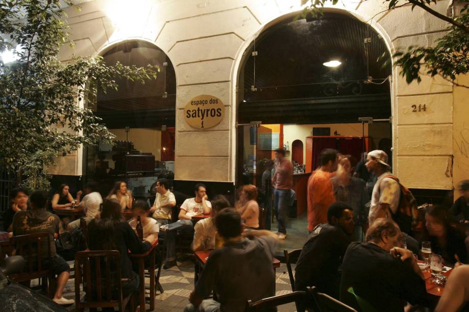 Apesar de novo, o local é carregado de história e promove apresentações teatrais Apesar de novo, o local é carregado de história e promove apresentações teatrais