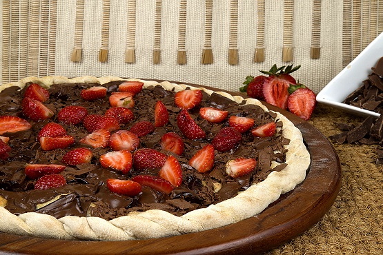 Pizza: Chocolate com morango