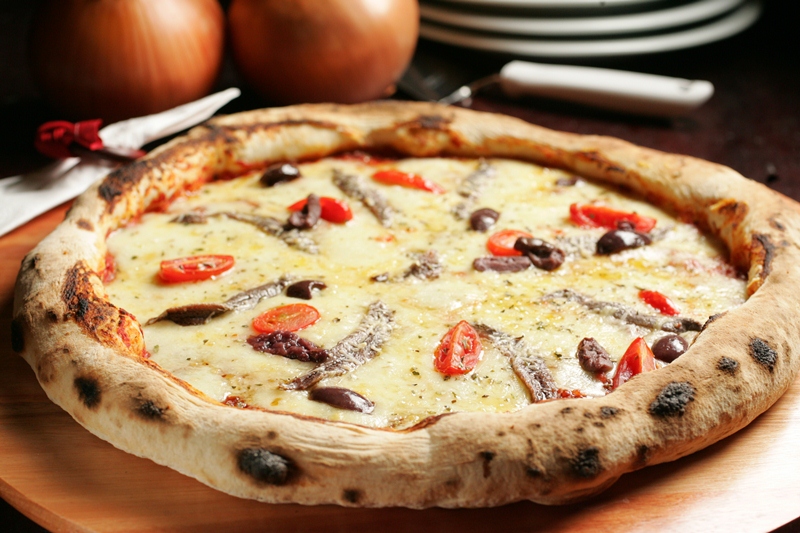 A clássica romana com boa quantidade de aliche A clássica romana com boa quantidade de aliche