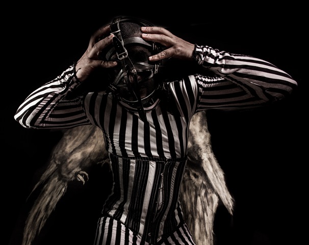 Freak Show: artistas armam performances para a noitada Freak Show: artistas armam performances para a noitada