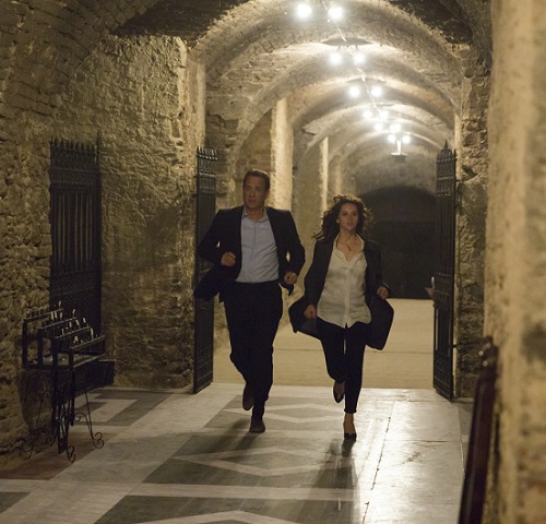 Felicity Jones e Tom Hanks Felicity Jones e Tom Hanks