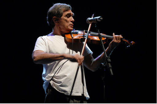 O cantor, violinista e compositor Jorge Mautner