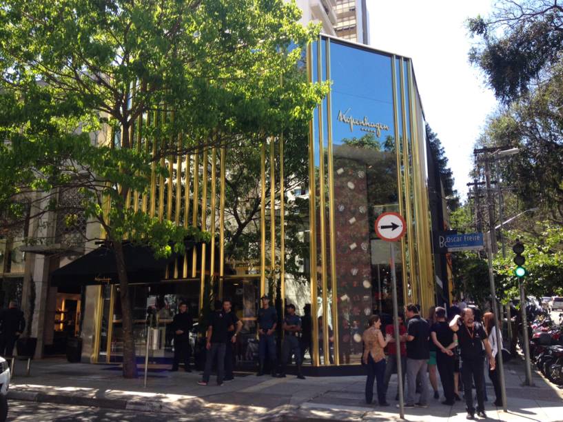 Fachada da loja-conceito na Rua Oscar Freire Fachada da loja-conceito na Rua Oscar Freire