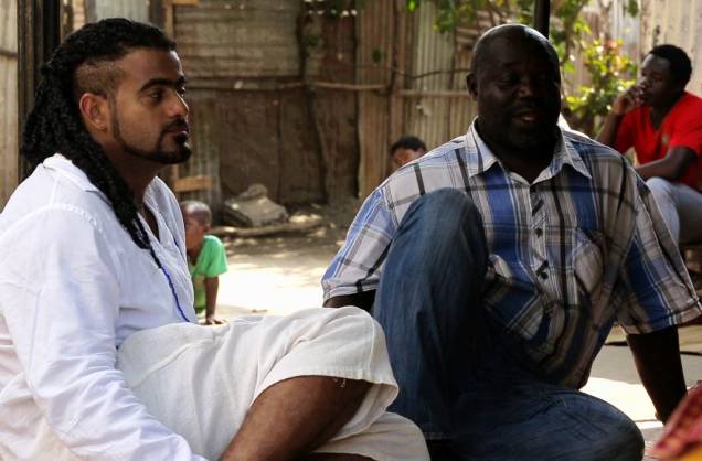 O mestre de maracatu Levi da Silva Lima visita Moçambique em busca de seus descendentes makuas O mestre de maracatu Levi da Silva Lima visita Moçambique em busca de seus descendentes makuas