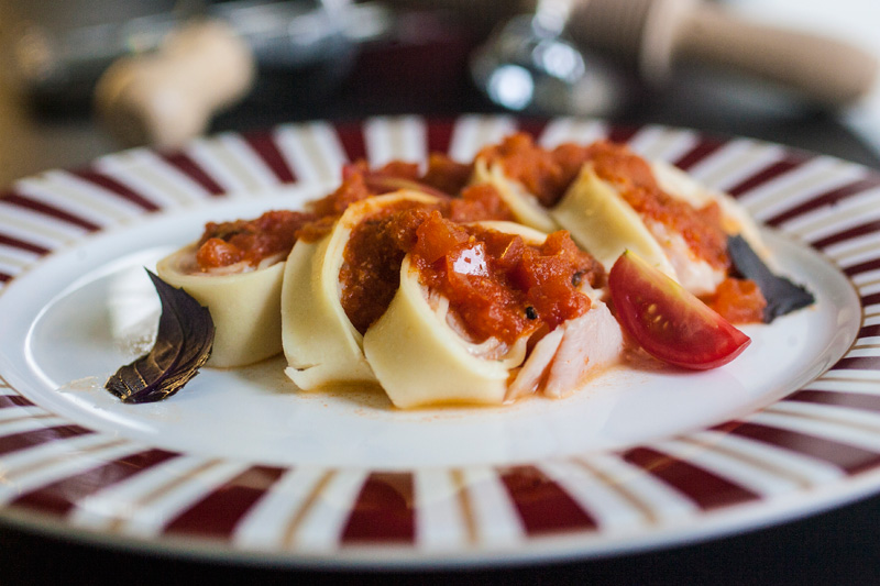 Rondelli de mussarela de búfala e peito de peru