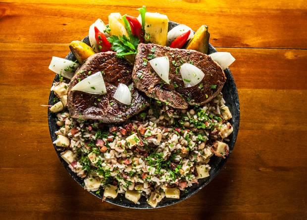 Só nos fins de semana: baião de dois com carne de sol Só nos fins de semana: baião de dois com carne de sol
