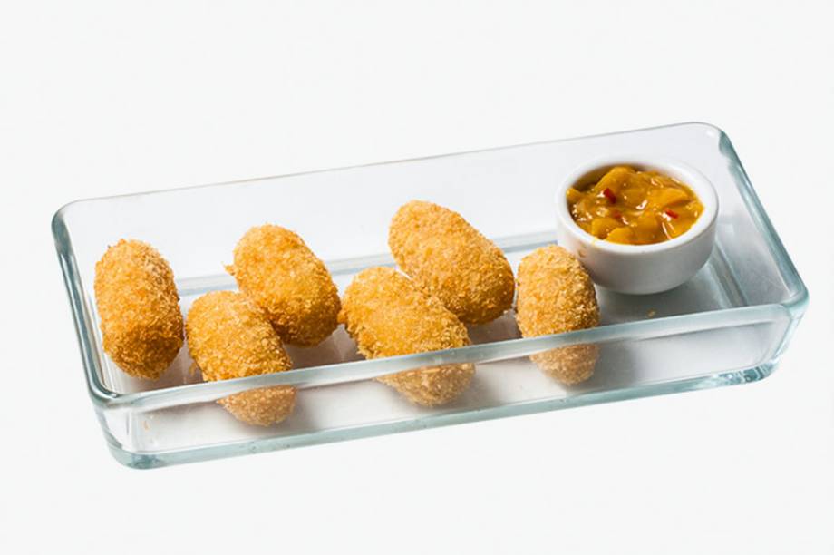 Crocantes: croquetes de queijo brie Crocantes: croquetes de queijo brie