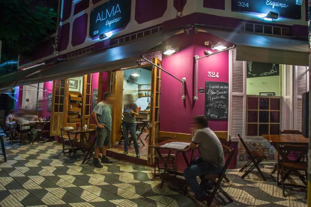 Alma Esquina: nova casa do chef Ivan Achcar Alma Esquina: nova casa do chef Ivan Achcar
