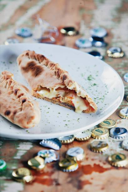 Panini de rosbife e queijo do Melograno