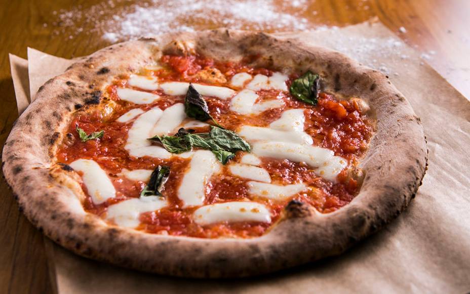 A ótima margherita, feita de acordo com a cartilha italiana A ótima margherita, feita de acordo com a cartilha italiana