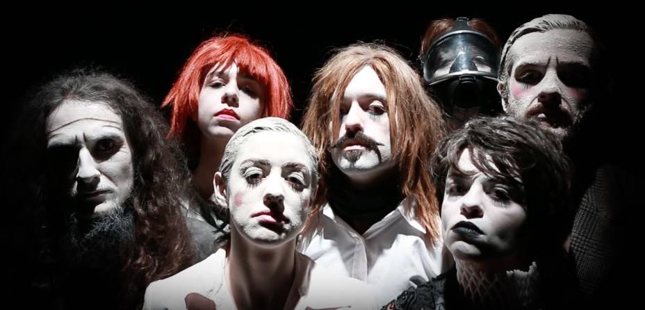 Normalopatas - Um Manifesto Pornochanchesco e Sombrio para o Brasil de um Futuro Possível Normalopatas - Um Manifesto Pornochanchesco e Sombrio para o Brasil de um Futuro Possível