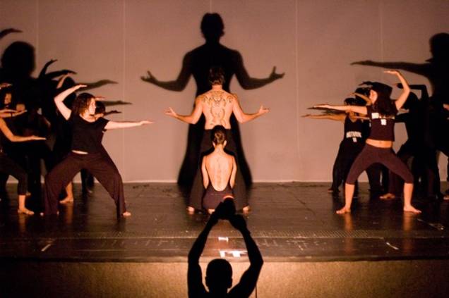 Noturno: musical de Oswaldo Montenegro, encenado pelo elenco da Oficina dos Menestréis Noturno: musical de Oswaldo Montenegro, encenado pelo elenco da Oficina dos Menestréis