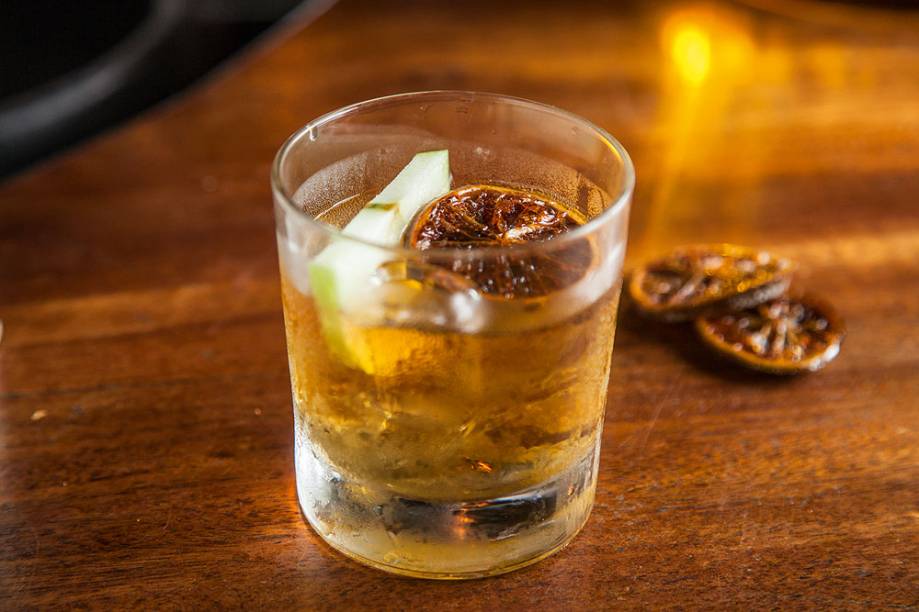 O drinque sauternes rum old fashione do bar Bona O drinque sauternes rum old fashione do bar Bona