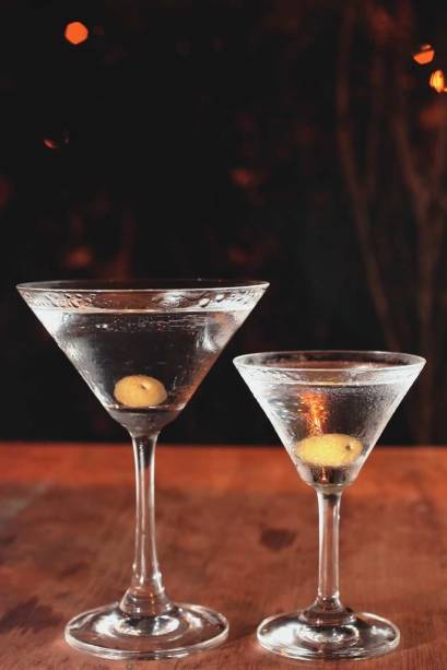 O dry martini e sua versão míni: no cardápio do Paribar