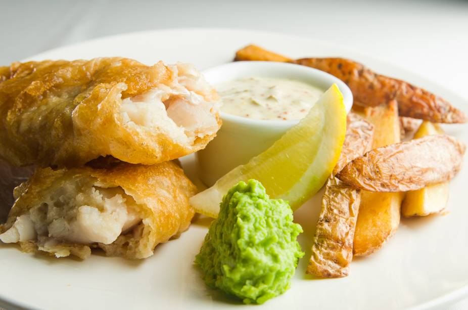 Com bacalhau fresco: fish and chips do Pie in the Sky acompanha ainda purê de ervilha