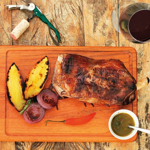 Paleta de cordeiro patagônico assada Paleta de cordeiro patagônico assada