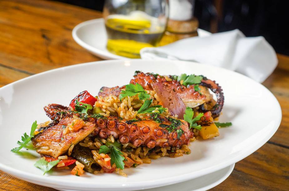 Arroz de polvo e pernil Arroz de polvo e pernil