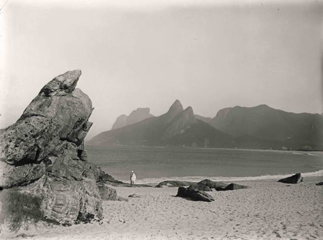 Praia de Copacabana em 1907 Praia de Copacabana em 1907