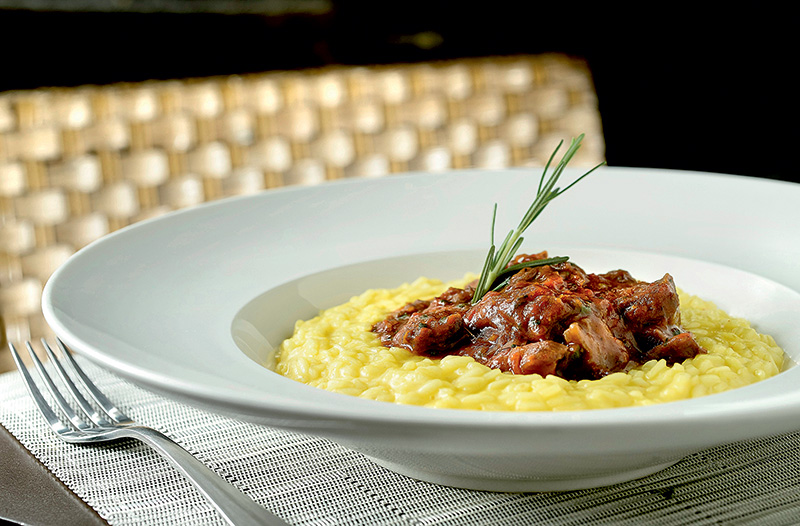 Risoto de açafrão e ragu de ossobuco Risoto de açafrão e ragu de ossobuco