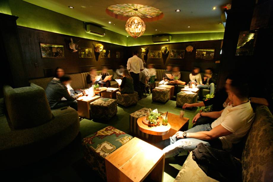 Sem o nome na lista, é quase impossível conseguir um lugar Sem o nome na lista, é quase impossível conseguir um lugar