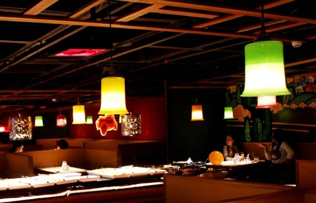 Detalhe do salão: ambiente padrão em quase todos os endereços Detalhe do salão: ambiente padrão em quase todos os endereços