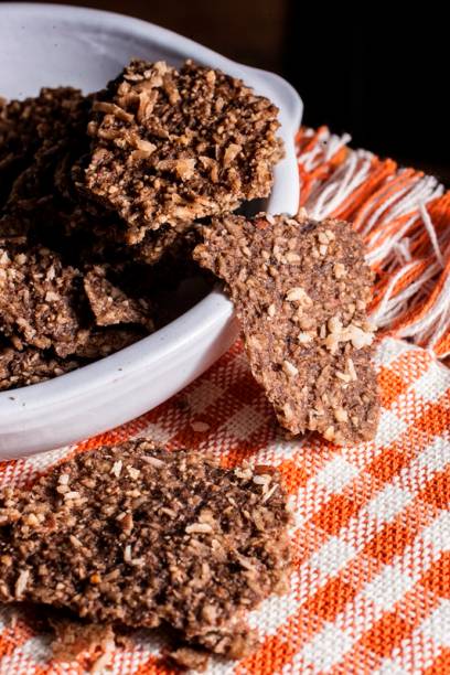 Telha crocante de banana com coco Telha crocante de banana com coco