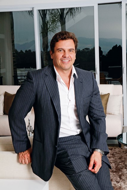 Ana Paula Zogbi altera planos de mudança da família