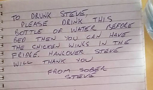 Rapaz deixa mensagem para o seu “eu bêbado” do futuro e recebe resposta ao acordar